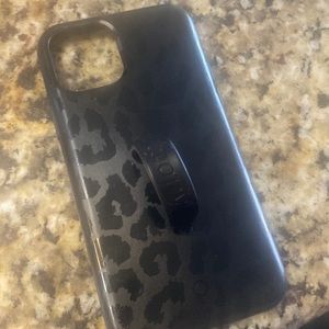 iPhone 11 Pro loopy Matte black leopard